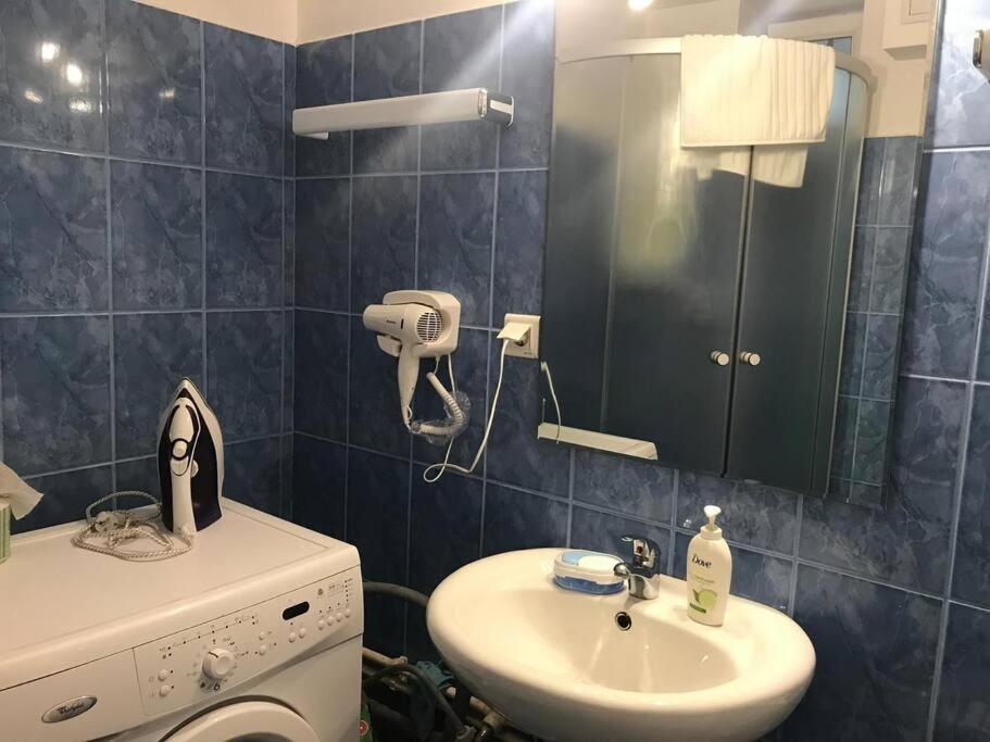 R Castle - 2 Room Apartment Μπρασόβ Εξωτερικό φωτογραφία